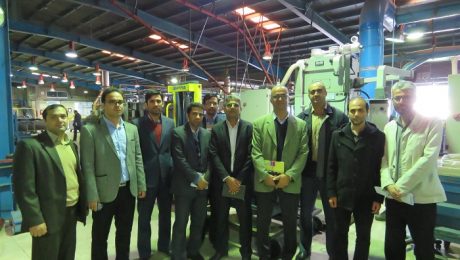 بازدید جمعی از اعضای هیئت علمی دانشگاه از کارخانه فنرلول
