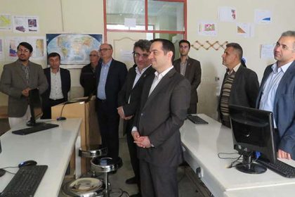 بازدید رئیس سازمان نقشه برداری کشور از دانشکده علوم زمین دانشگاه دامغان بازديد رئيس سازمان نقشه برداري کشور از دانشکده علوم زمين دانشگاه دامغان