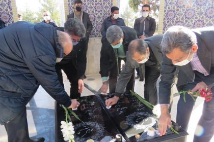تجديد ميثاق دانشگاهيان دانشگاه دامغان با آرمان هاي رهبر کبير انقلاب تجديد ميثاق دانشگاهيان دانشگاه دامغان با آرمان هاي رهبر کبير انقلاب